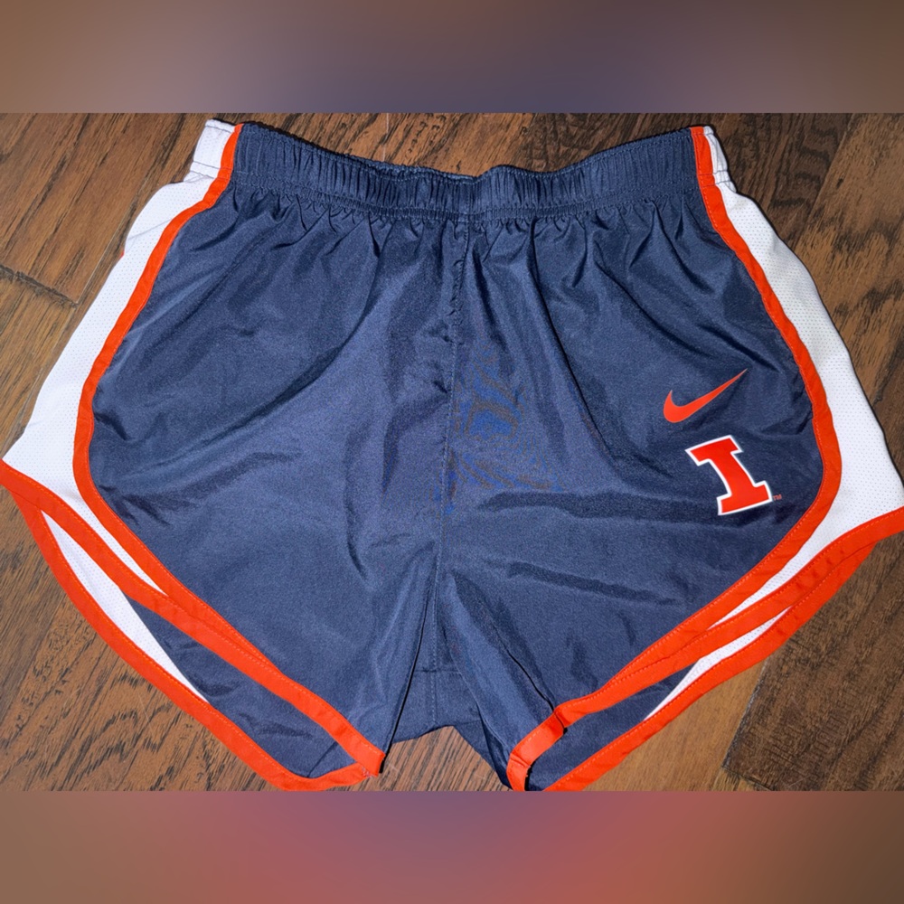 Women’s Nike Tempo Fighting Illini, Blue and Orange Shorts size Small